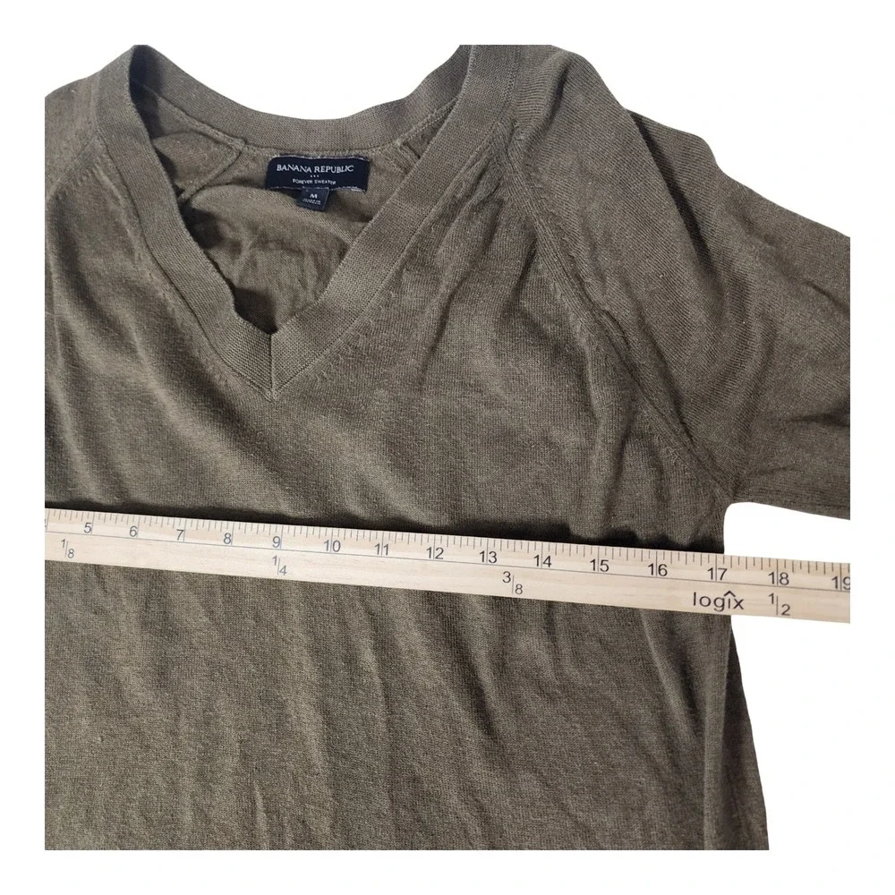 Banana Republic Forever Sweater Mens M Olive Brown Cotton Blend V-Neck Raglan